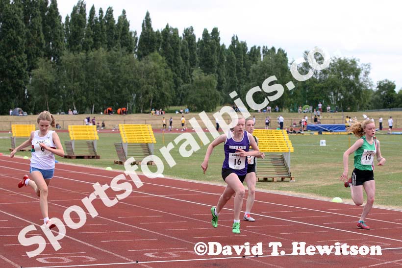 200 metres 03